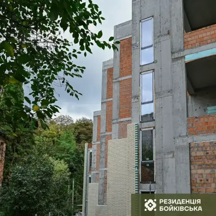 робота з фасадом будівлі (жовтень 2025, фото 3)